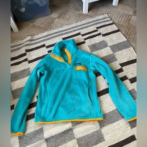 Patagonia button down fleece